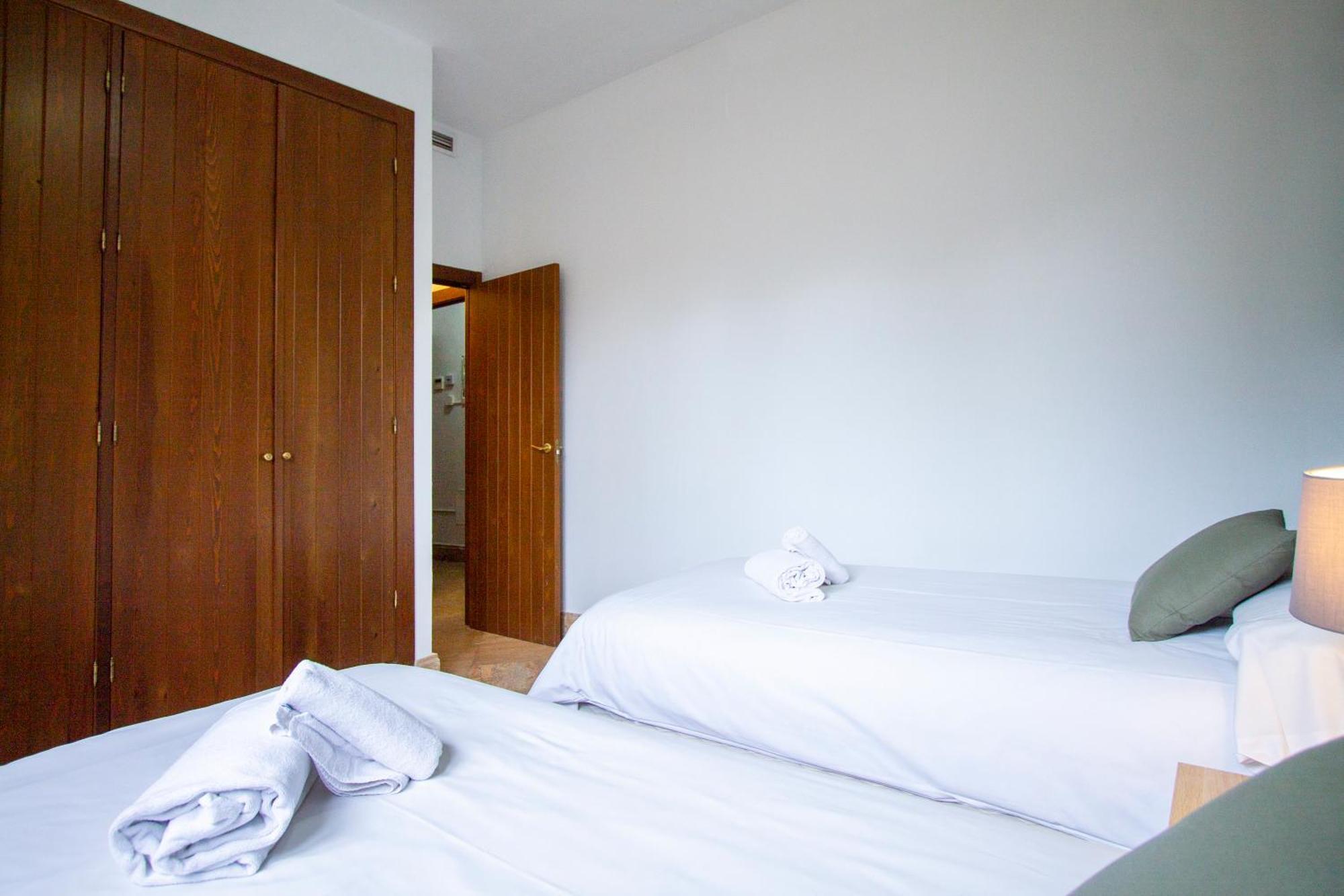 Apartamentos Villablino Arturo Soria Мадрид Екстериор снимка