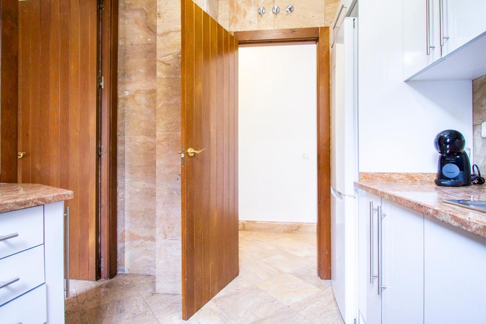 Apartamentos Villablino Arturo Soria Мадрид Екстериор снимка