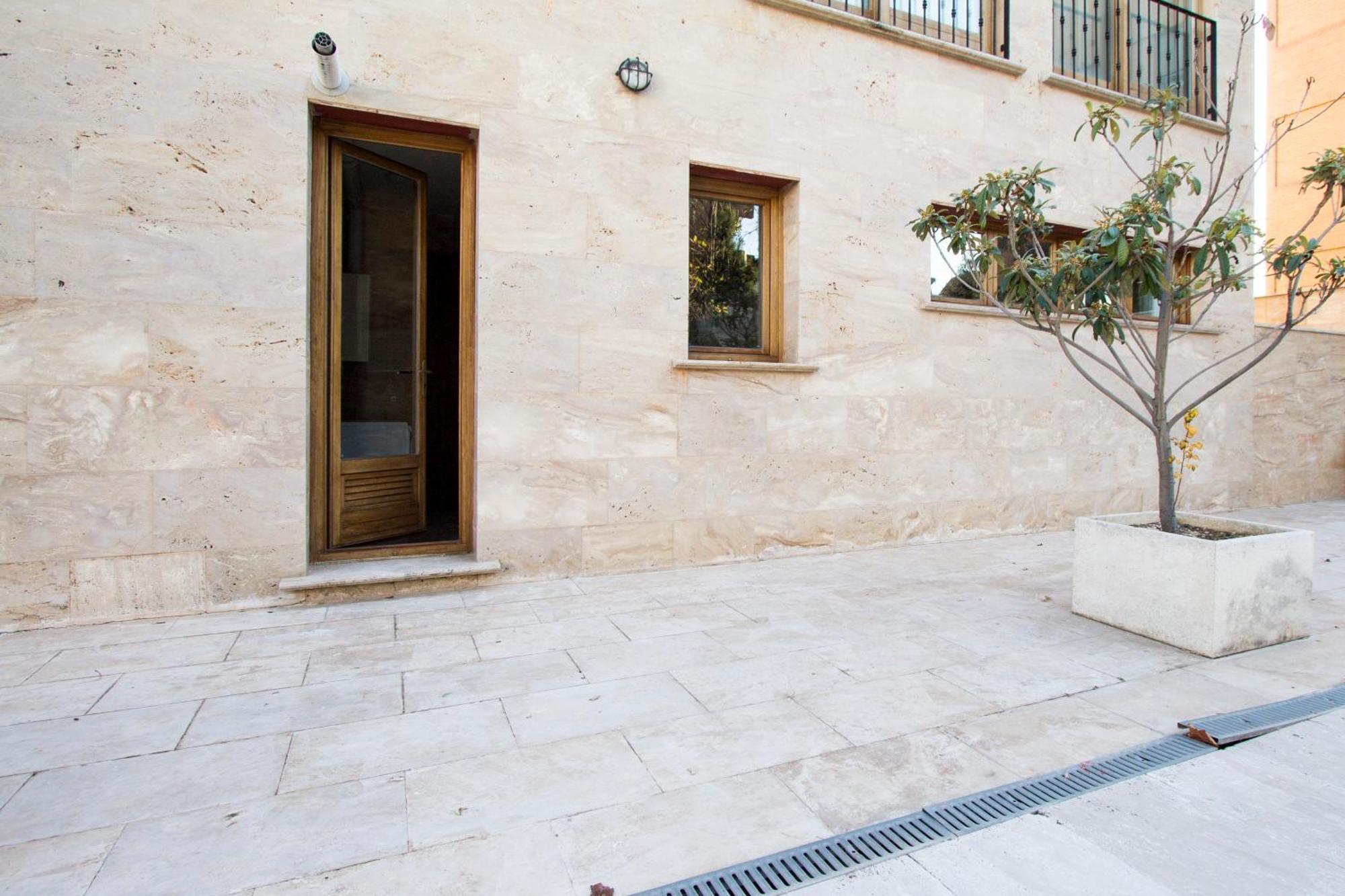 Apartamentos Villablino Arturo Soria Мадрид Екстериор снимка