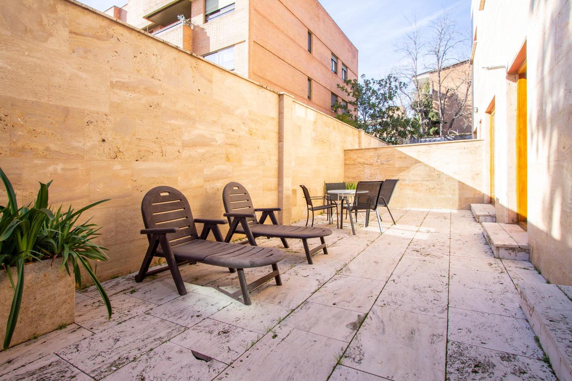Apartamentos Villablino Arturo Soria Мадрид Екстериор снимка
