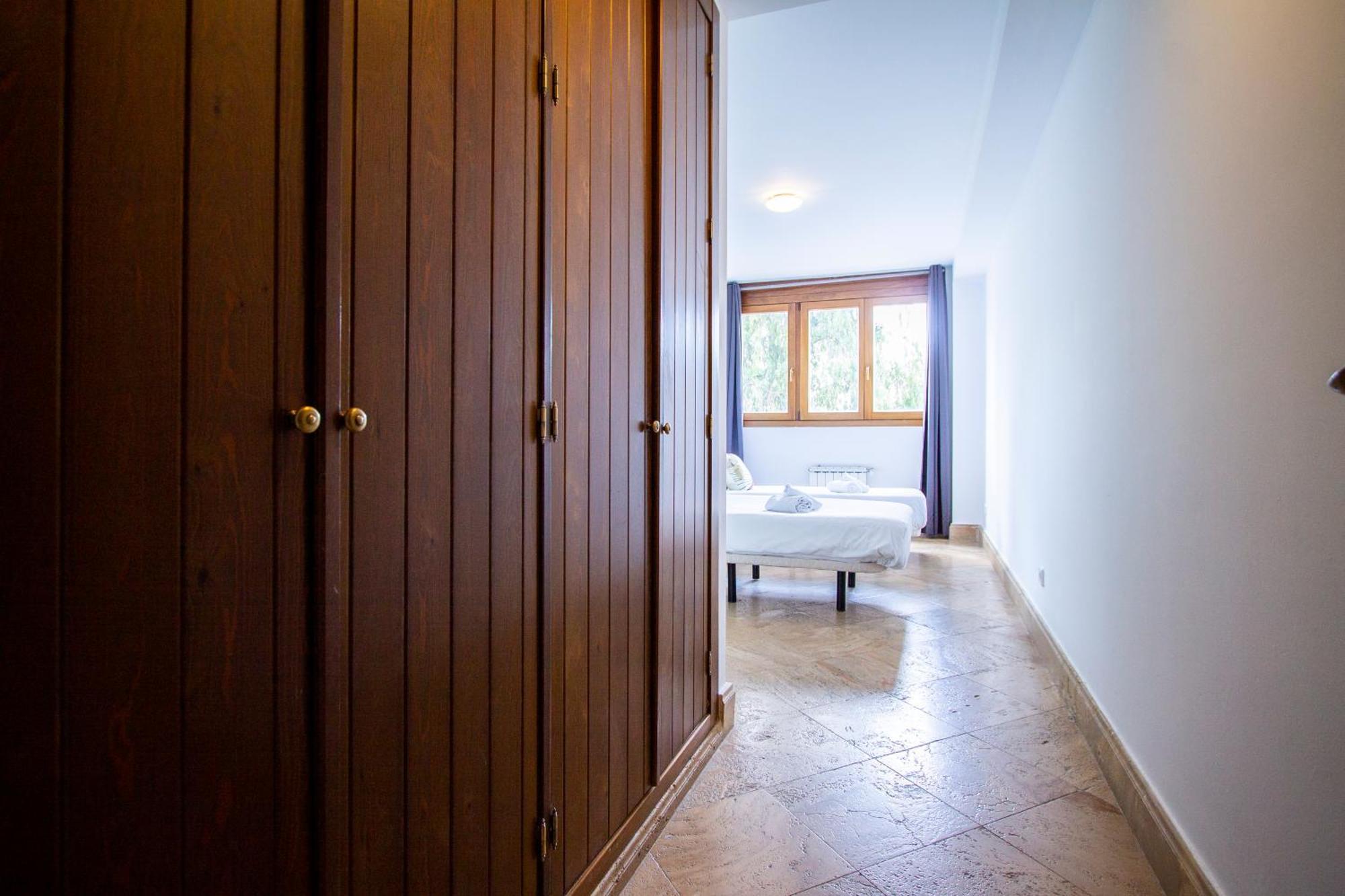 Apartamentos Villablino Arturo Soria Мадрид Екстериор снимка