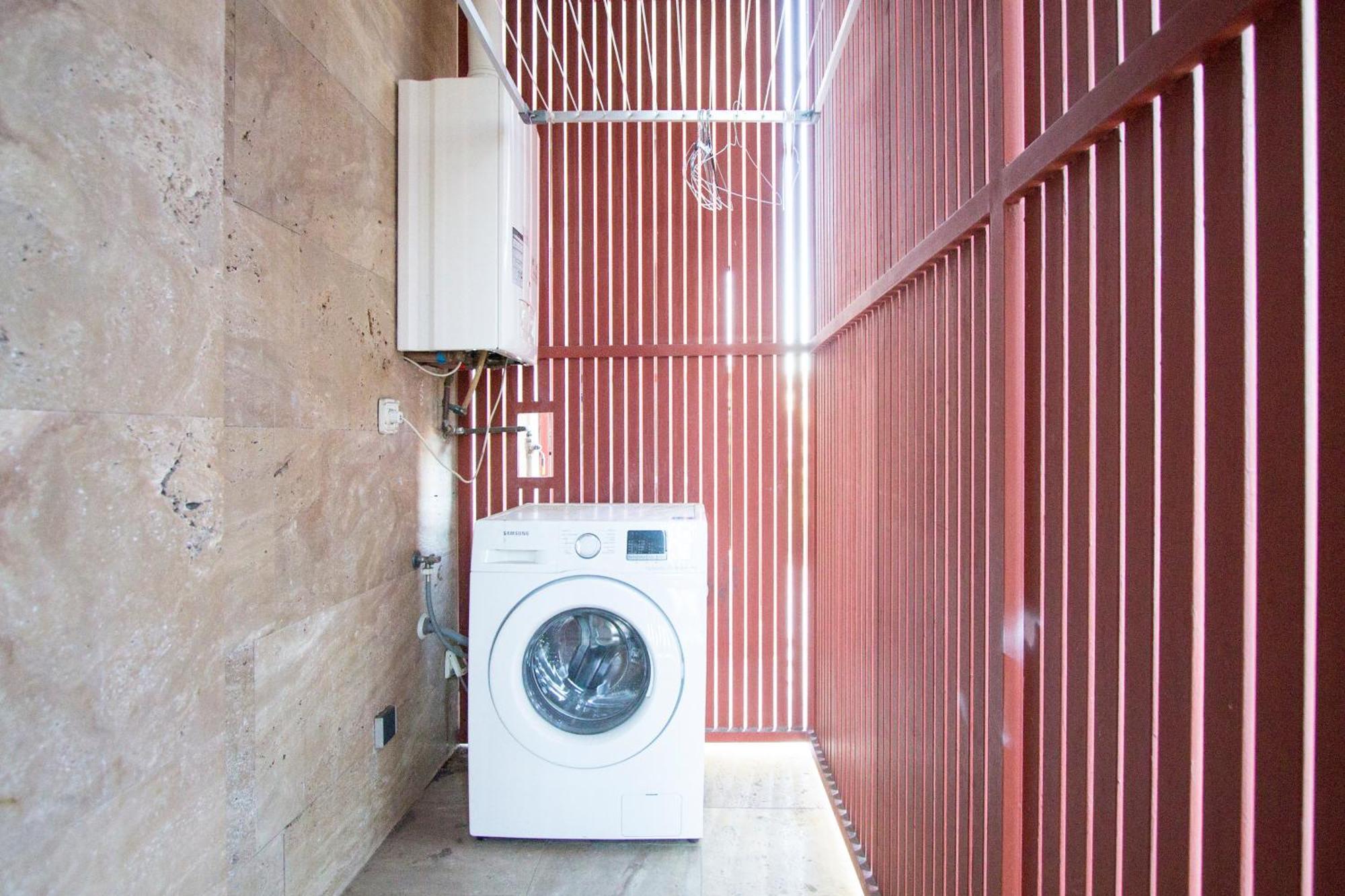 Apartamentos Villablino Arturo Soria Мадрид Екстериор снимка