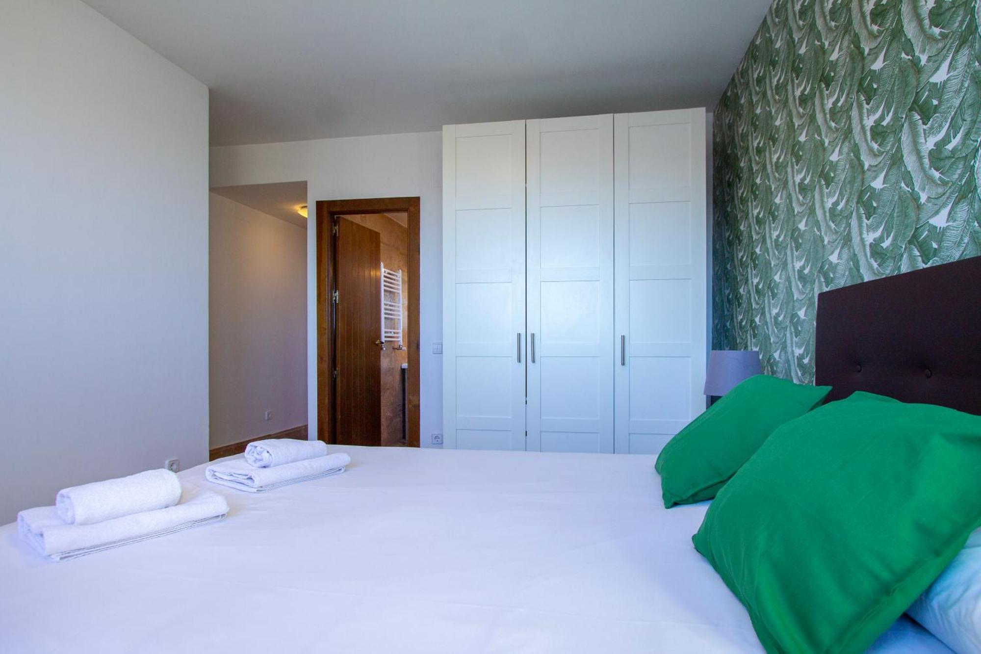 Apartamentos Villablino Arturo Soria Мадрид Екстериор снимка
