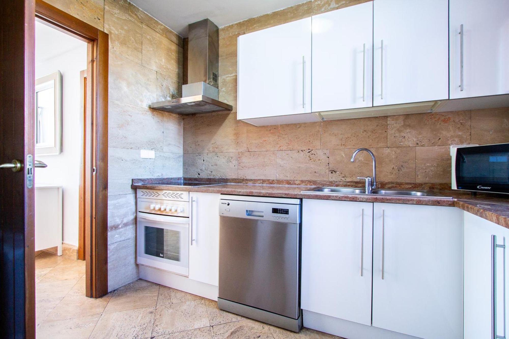 Apartamentos Villablino Arturo Soria Мадрид Екстериор снимка