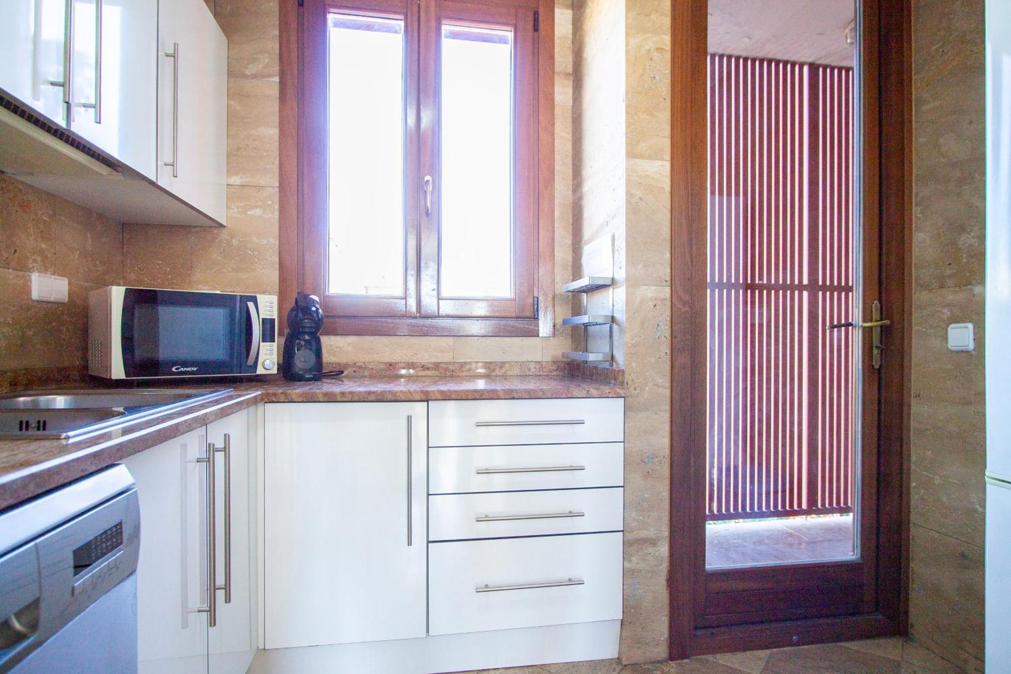 Apartamentos Villablino Arturo Soria Мадрид Екстериор снимка